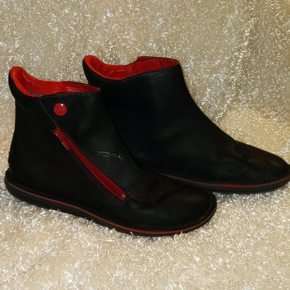 Camper Black and Red Winter Boots